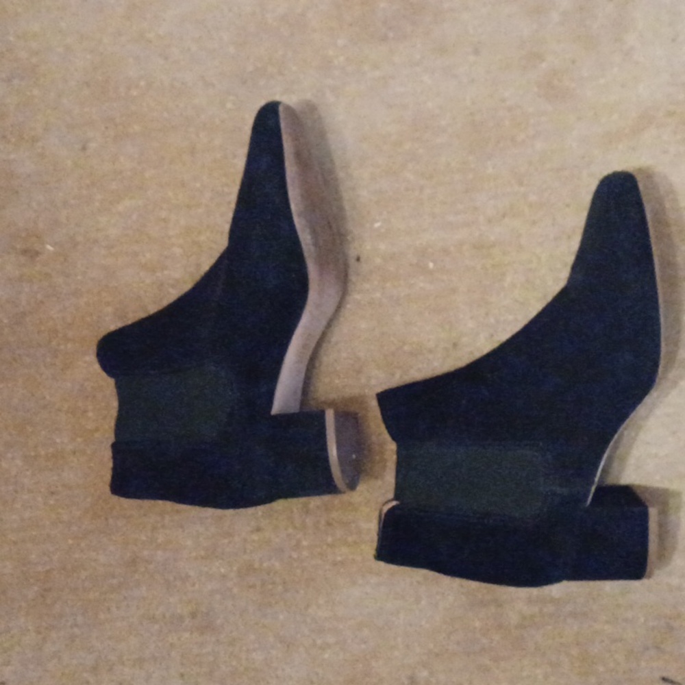 Madewell Chelsea Boots Black Suede VGUC  8 Minimalist classic old money Festival